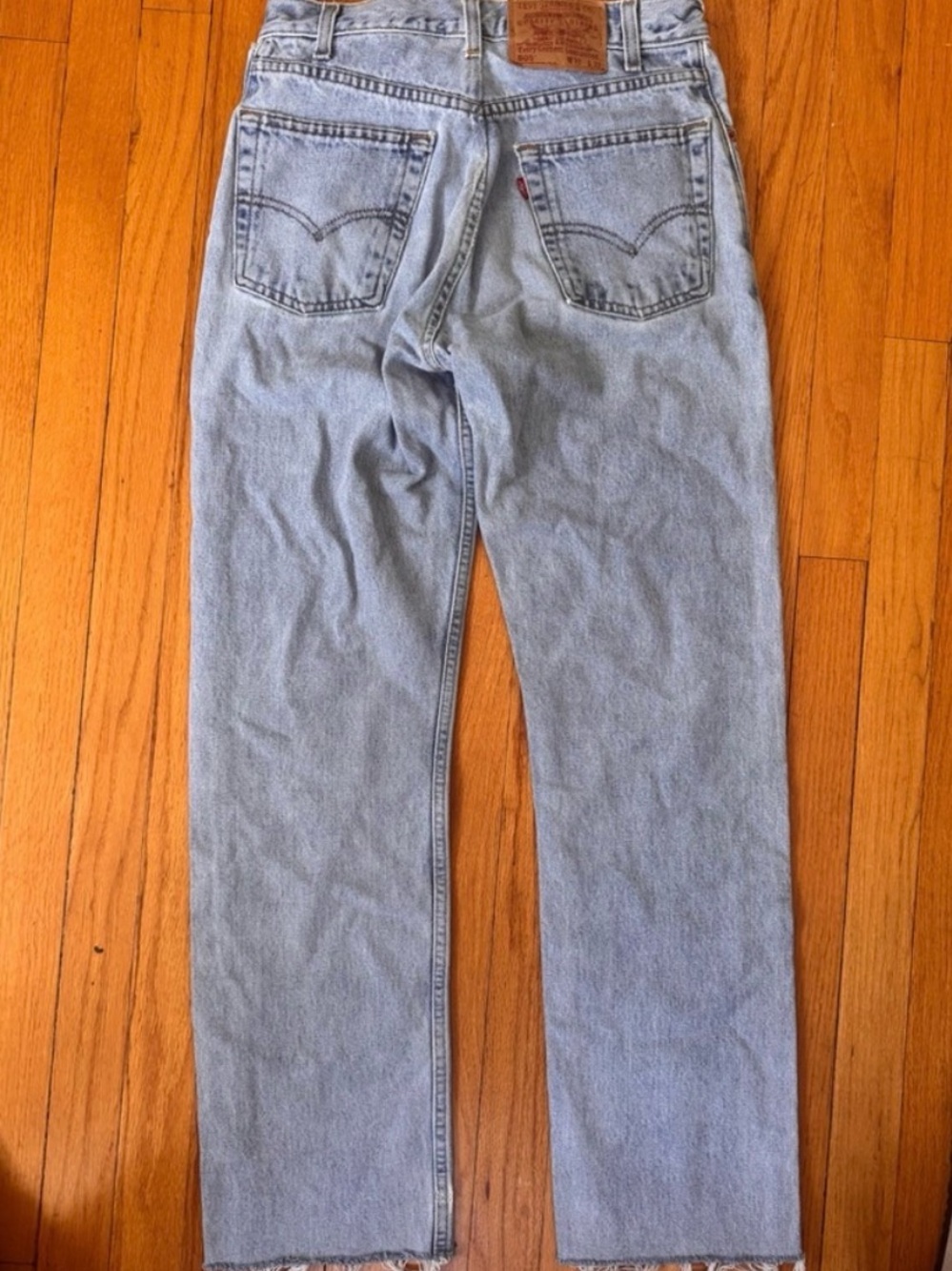 Vintage Levi's Straight-Leg Jeans with Frayed Hem - Picture 2 of 6